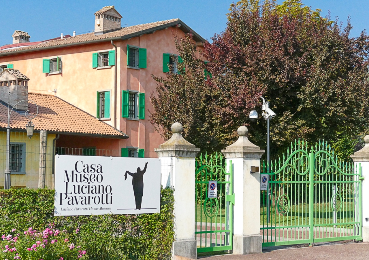 luciano pavarotti museum