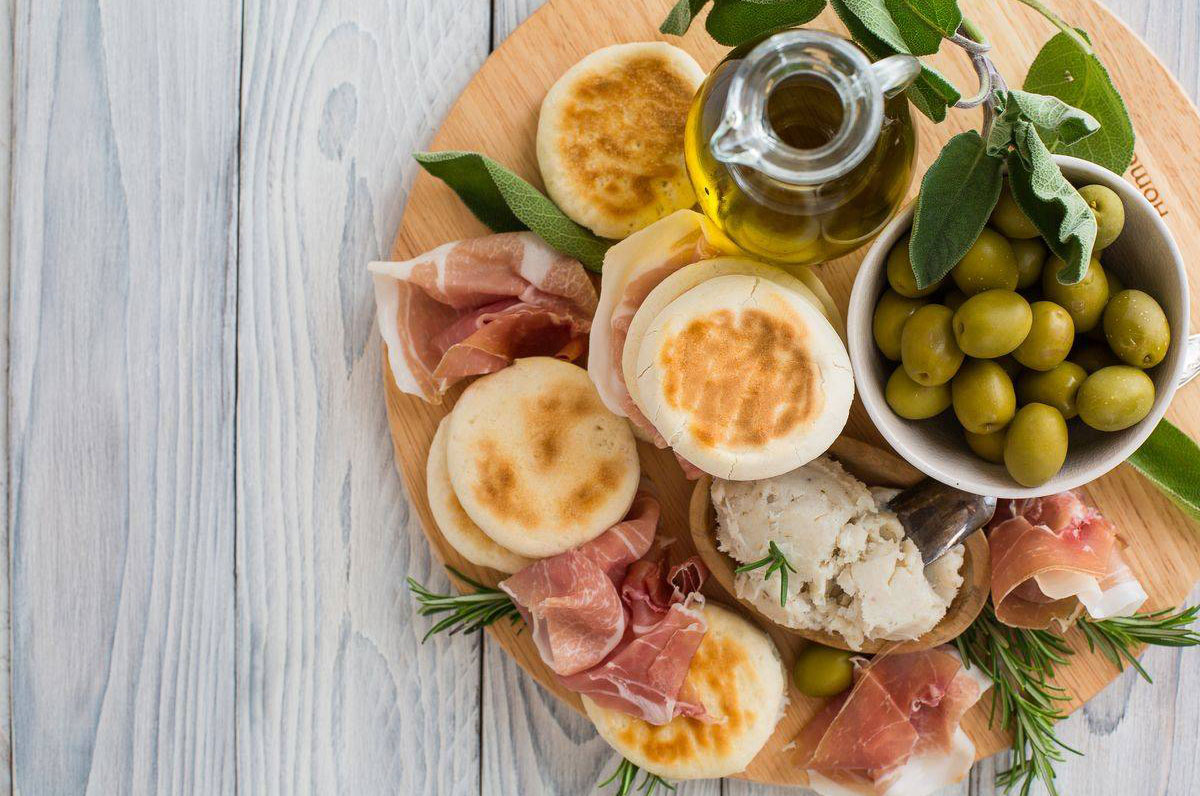 tigelle e salumi