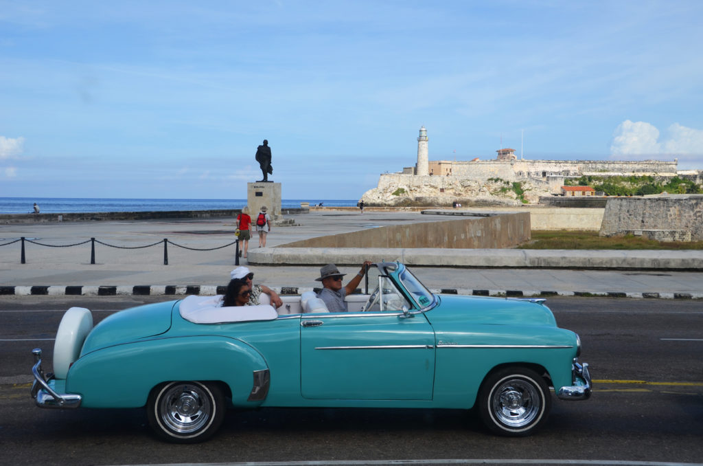 beautiful old car 1024x678