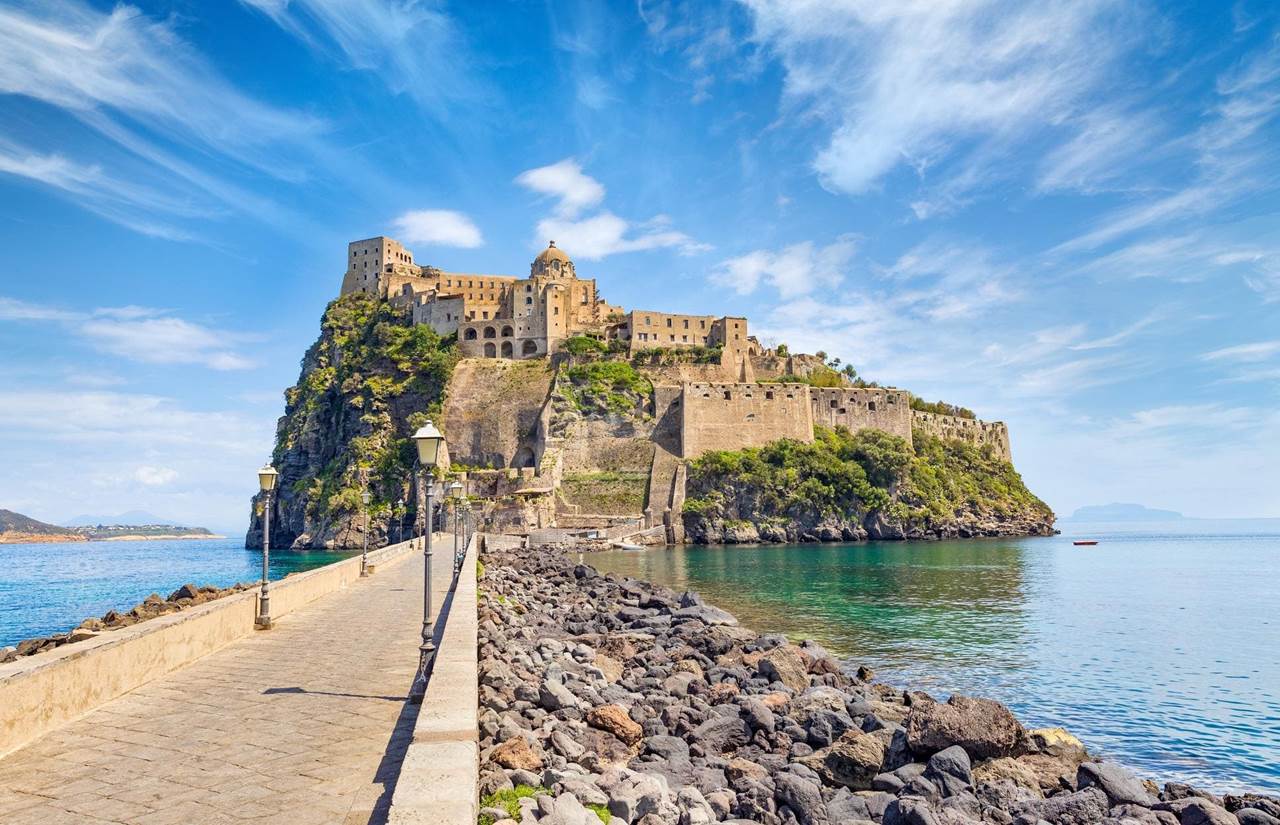 ischia castello e pontile