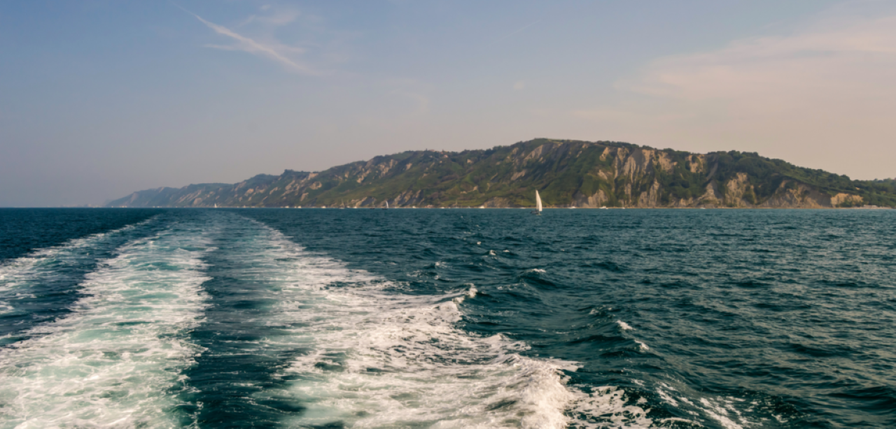 prospettiva mare da motonave